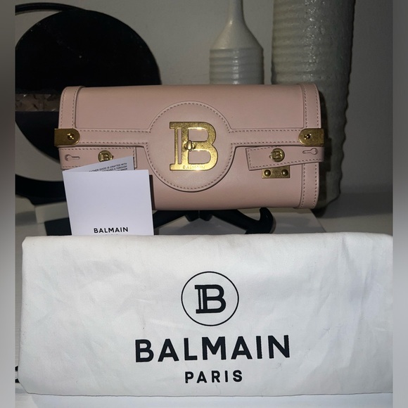 *SOLD* Balmain Envelope Bag w/ Detachable Chain - Picture 12 of 13